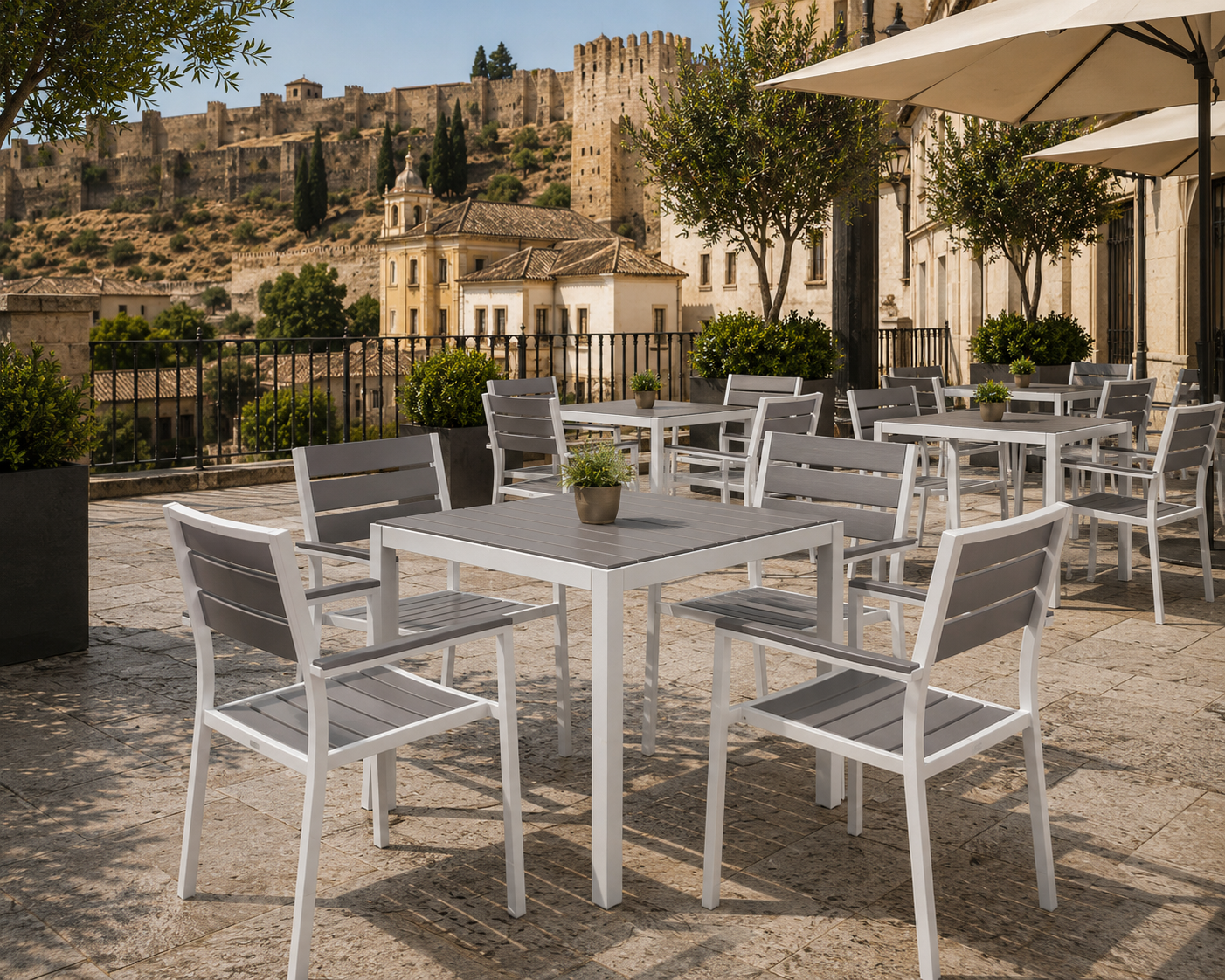 Mesa GARIBALDI, metal blanco, tablero polywood gris, 80 x 80 cms. - Imagen 2